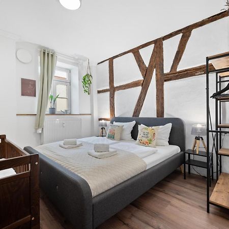 Backhome - Business&Family - Fantastische Schlosslage, Smarttv, Netflix, 50Qm, 24H Checkin - Apartment 1 Ludwigsburg Kültér fotó