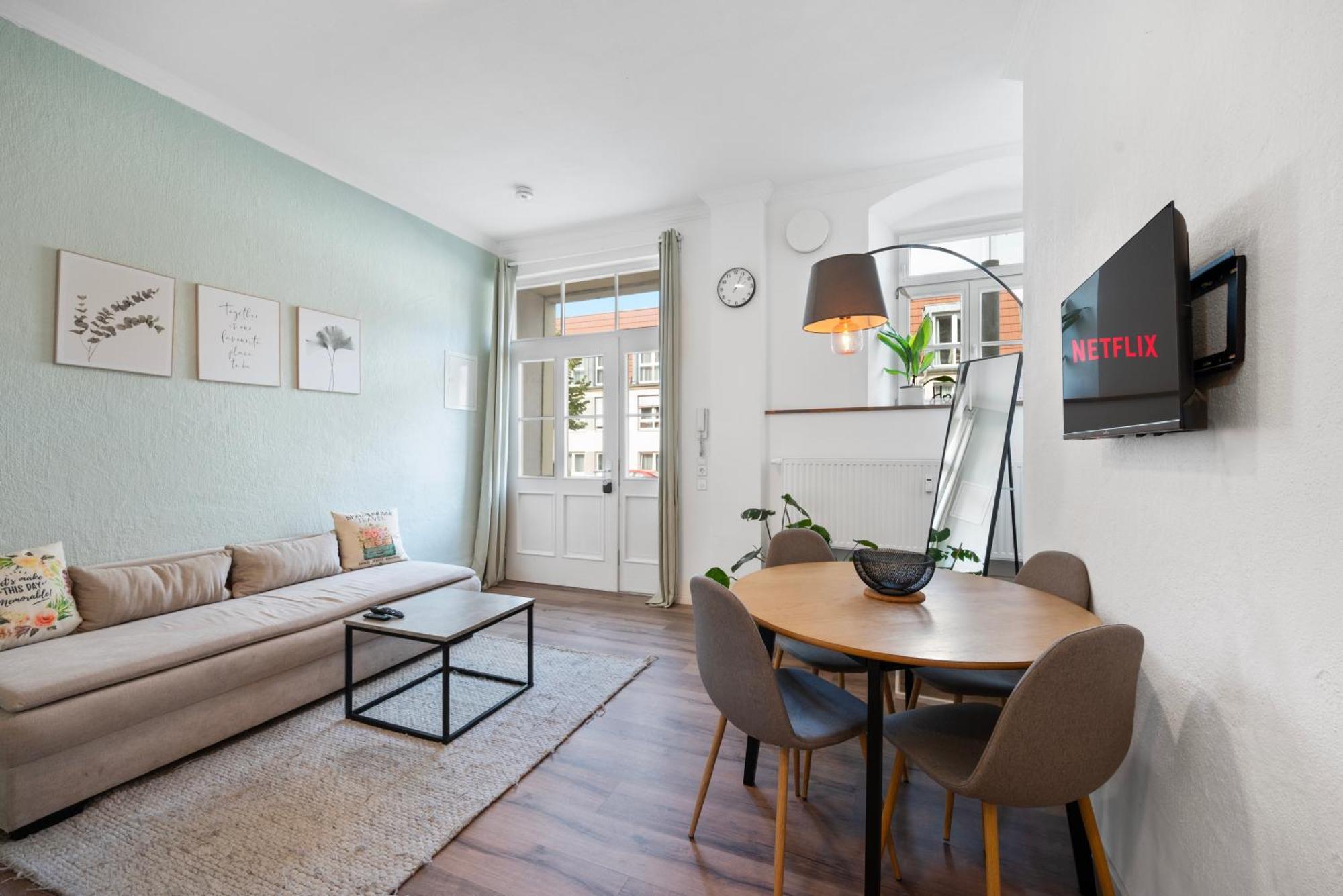 Backhome - Business&Family - Fantastische Schlosslage, Smarttv, Netflix, 50Qm, 24H Checkin - Apartment 1 Ludwigsburg Kültér fotó