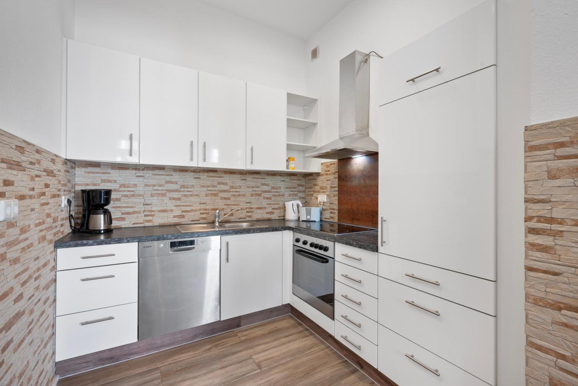 Backhome - Business&Family - Fantastische Schlosslage, Smarttv, Netflix, 50Qm, 24H Checkin - Apartment 1 Ludwigsburg Kültér fotó